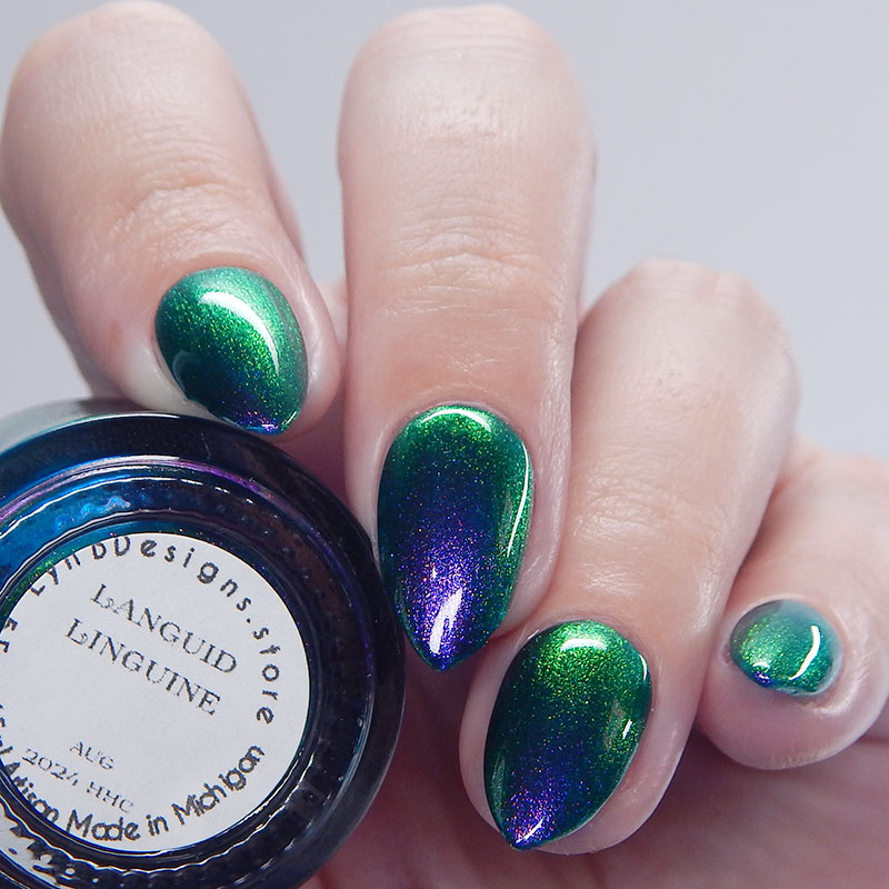 Lavender outlet and green holo batmouth